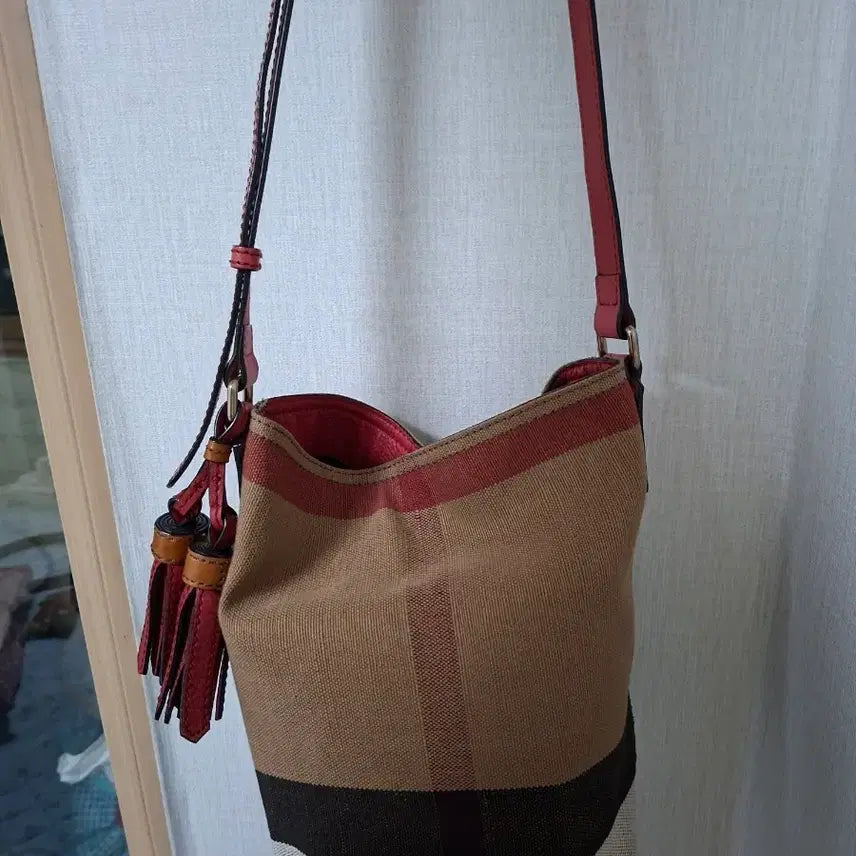 [BUNJANG] Burberry Bucket Bag / 버버리버킷백
