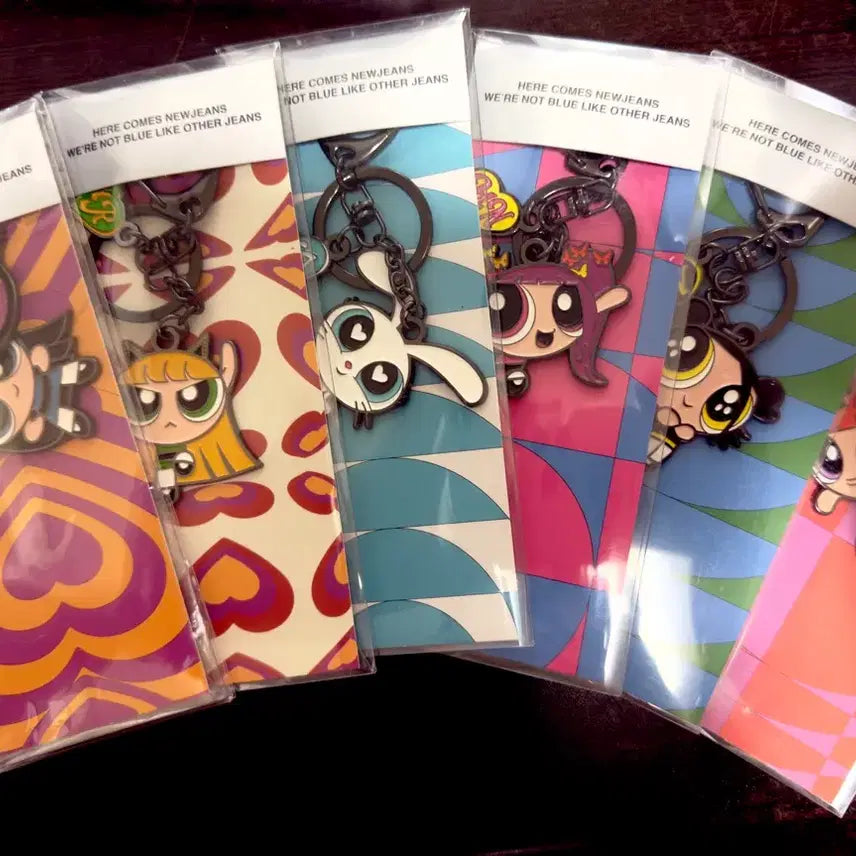 [BUNJANG] NewJeans Powerpuff Girls Collaboration Metal Keyring Set / 뉴진스 메탈 키링 세트 판매합니다