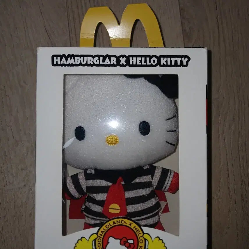 [BUNJANG] McDonald's Hamburglar X Hello Kitty Doll (Sealed) / 맥도날드 햄버글라 X 헬로키티 인형