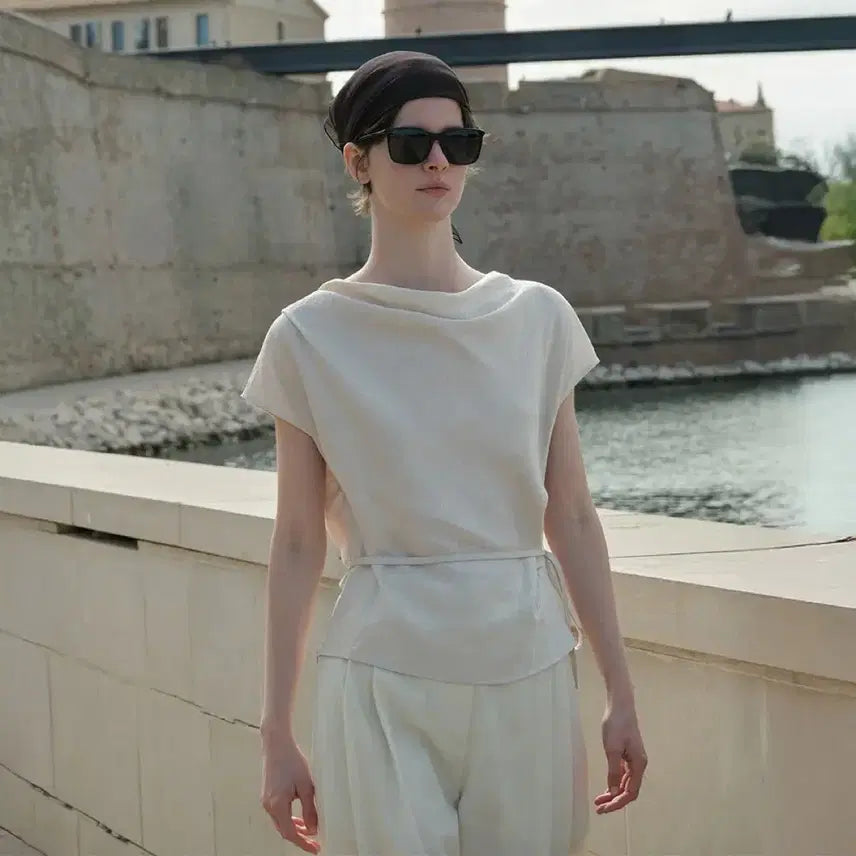 [BUNJANG] LoEuvre Cowl-neck String Blouse - Light Beige / 루에브르 카울넥 블라우스 Cowl-neck String Blouse