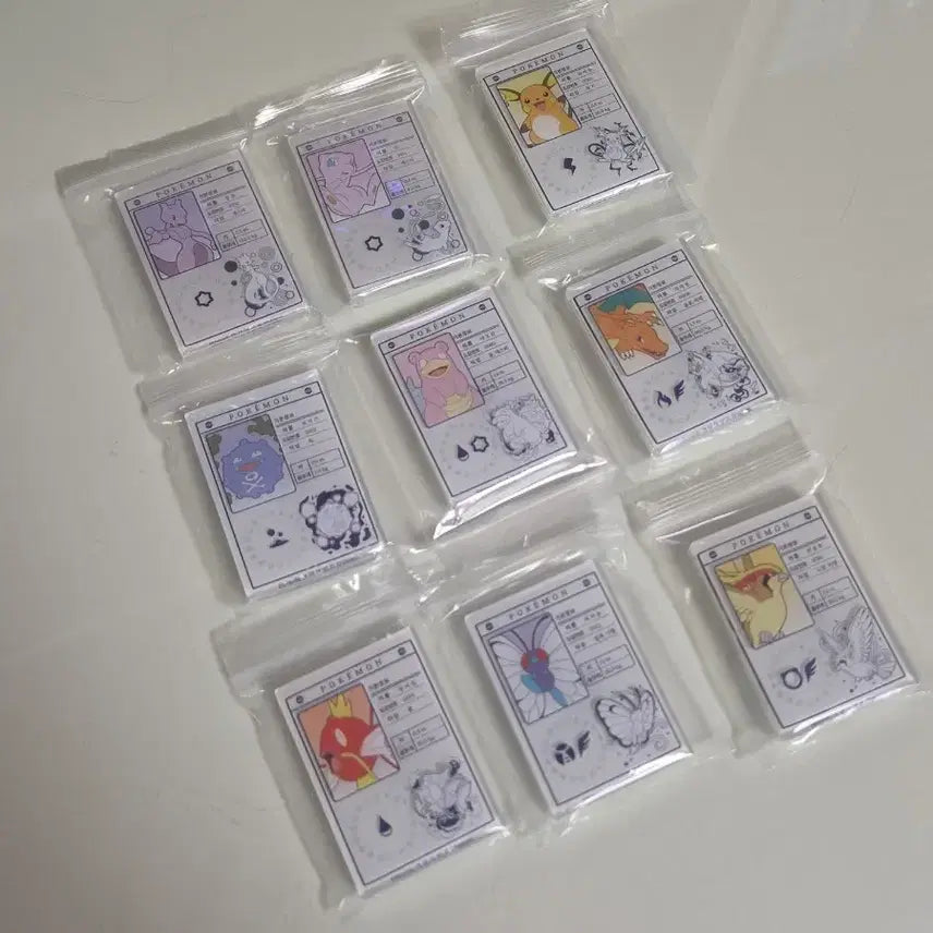 [BUNJANG] Lotte x Pokémon Magnet Set (Mew, Mewtwo) / 롯데리아 포켓몬 마그넷 (뮤,뮤츠)