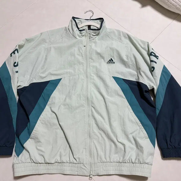 [BUNJANG] Adidas Windbreaker Jacket / 아디다스바람막이