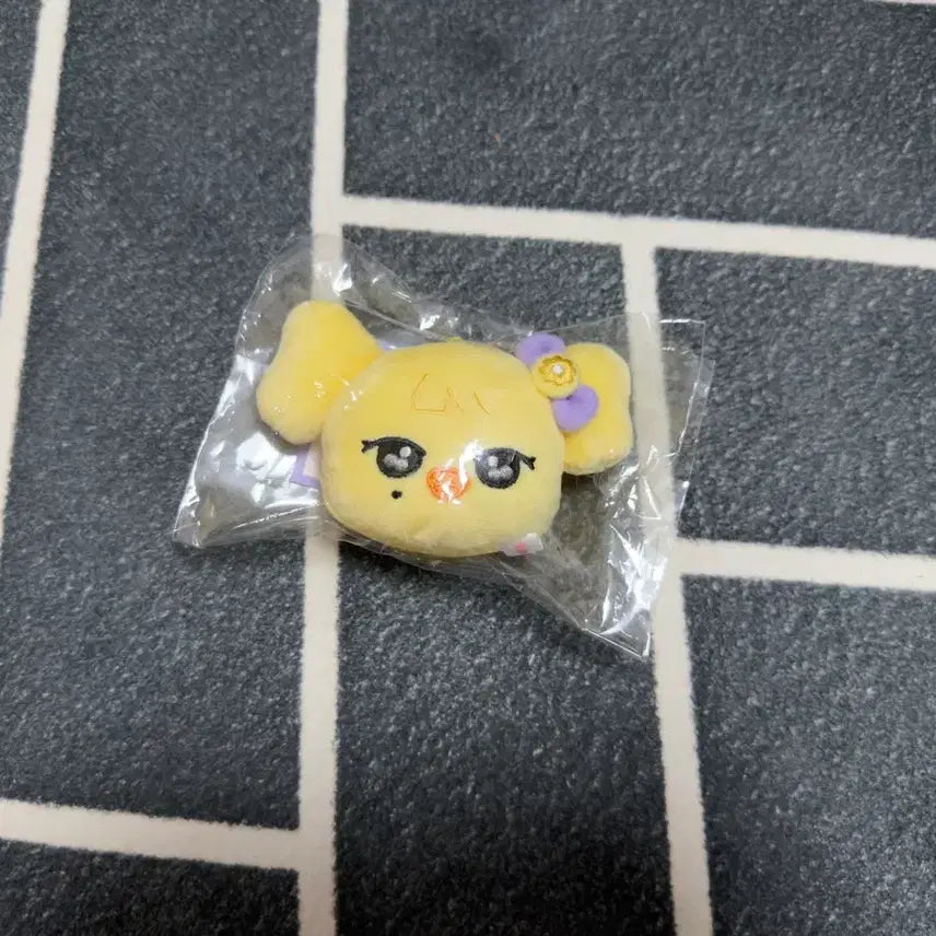 [BUNJANG] IVE Rei Nao-ri Face Keyring (Sealed) / 미개봉) 아이브 미니브 나오리 레이 페이스키링