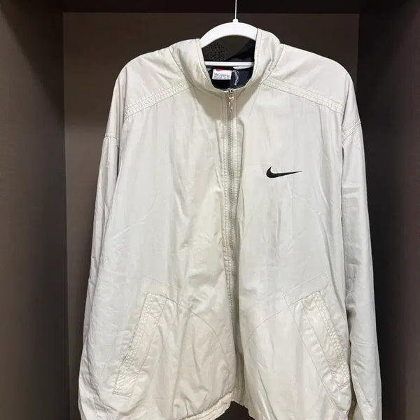 [BUNJANG] Nike Windbreaker Jacket Beige / 나이키 바람막이 자켓 베이지