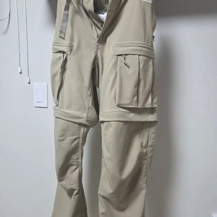 [BUNJANG] Nike ACG Cargo Pants Beige Asia S / 나이키 ACG 카고 바지 베이지색 아시아 S