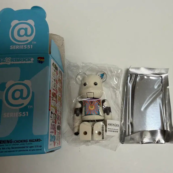 [BUNJANG] Bearbrick Series 51 Junk World Sealed New Product / 베어브릭 시리즈 51탄 정크 월드 미개봉 새제품