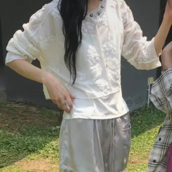 [BUNJANG] Flower See-Through T-Shirt / 플라워 시스루 티셔츠 @새옷