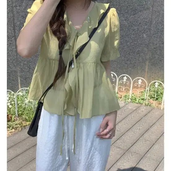 [BUNJANG] Mint Green Short Sleeve Blouse / 연두 반팔 블라우스 @새옷