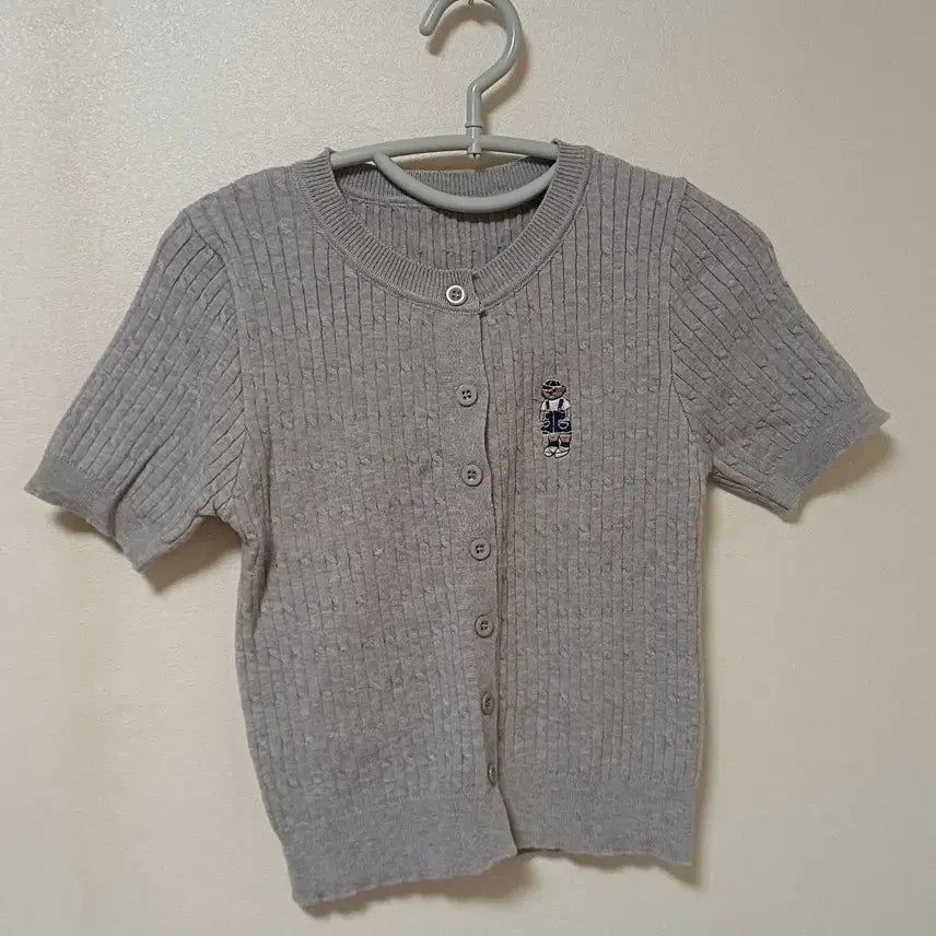 [BUNJANG] Gray Embroidered Short Sleeve Knit Cardigan / 그레이 자수 반팔 니트 가디건
