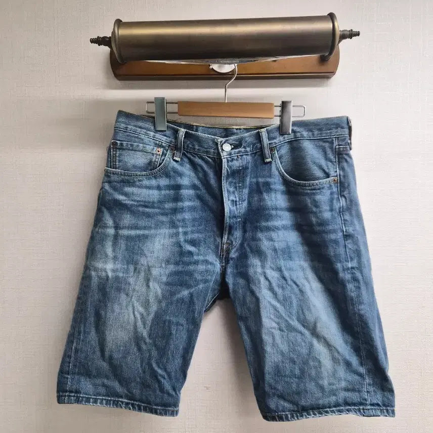 [BUNJANG] Levi's 501 Denim Shorts Size 34 / 34) 리바이스 501 데님 반바지 팝니다