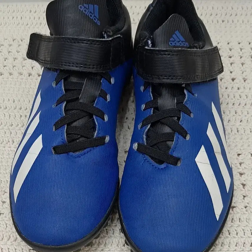 [BUNJANG] Adidas Futsal Shoes Size 215 / 아디다스 풋살화  215