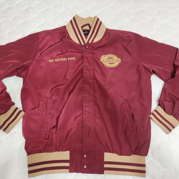 [BUNJANG] Nexen Heroes Spring/Autumn Baseball Jacket Size 95 / 넥센 히어로즈 춘추용 야구점퍼 사이즈 95 판매합니다.