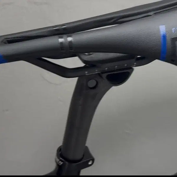 [BUNJANG] Carbon Seatpost and Selle San Marco Mantra Saddle Bundle / (카본싯포+산마르코 만트라)무하자 개급처