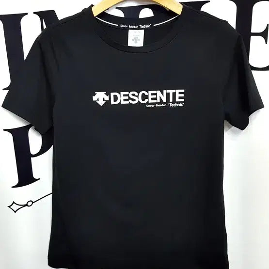 [BUNJANG] Descente Women's Black T-Shirt / 데상트 여성 반팔티 블랙