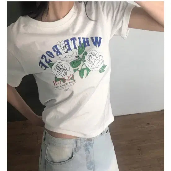 [BUNJANG] Mocobling Rose Short Sleeve T-Shirt / 모코블링 로즈 반팔티