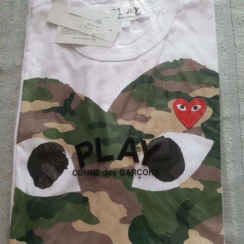 [BUNJANG] Comme des Garçons Play Camo T-Shirt (Size L) / 꼼데가르송 플레이 카모 반팔 티셔츠 L