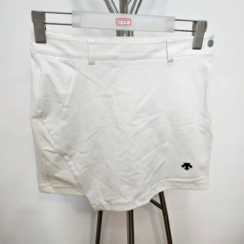 [BUNJANG] Descente Women's Golf Skirt 32-inch / 데쌍트 여성 골프 스커트 32인치