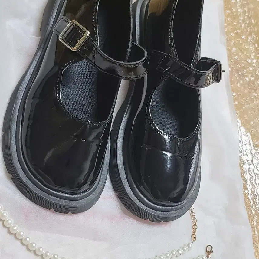 [BUNJANG] Lolita Style Heels with Pearl Anklets / 로리타 구두