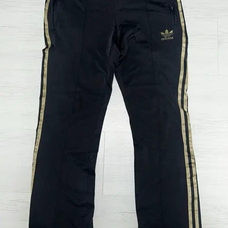[BUNJANG] Adidas Track Pants Black/Gold Size S / 아디다스 트랙팬츠 s사이즈 블랙/골드