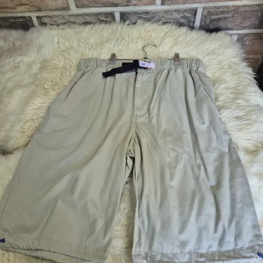 [BUNJANG] Beige Cotton Shorts / 베이지색 면 반바지30