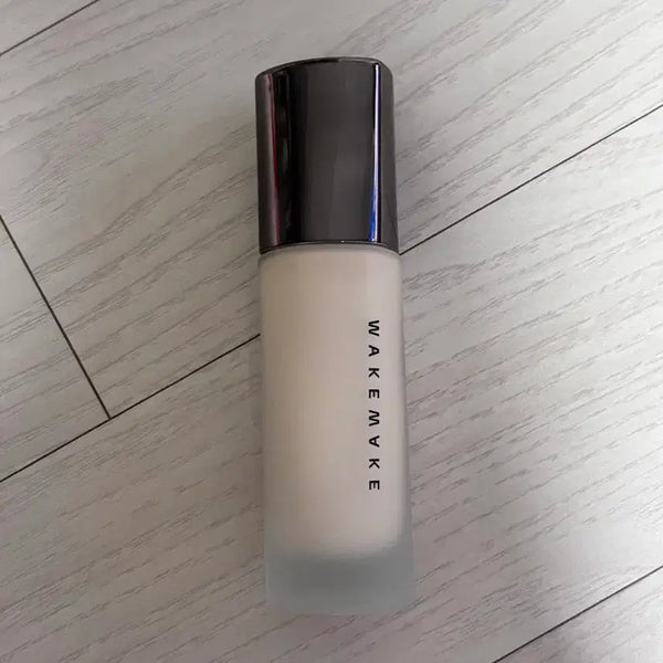 [BUNJANG] WAKEMAKE Water Velvet Cover Foundation 17 Pale (Sealed) / 미개봉 새상품) 웨이크메이크 워터 벨벳 커버 파운데이션 17 페일