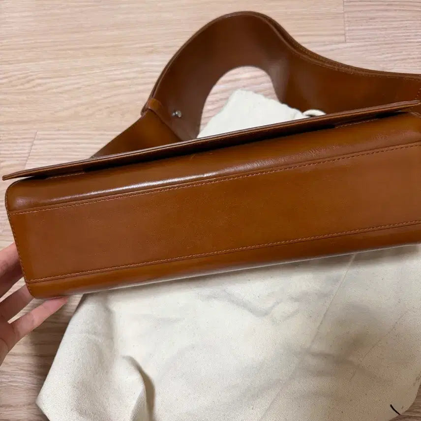 [BUNJANG] Epfingler Butter Bar Bag / 에핑글러 버터바백