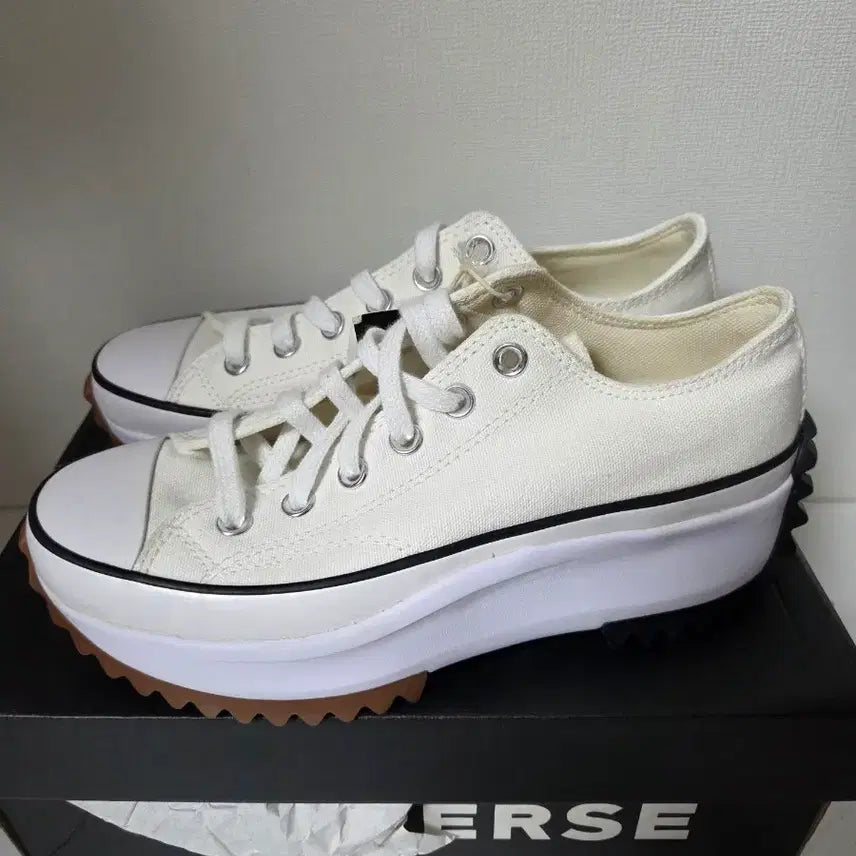 [BUNJANG] Converse Run Star Hike Shoes / 컨버스 런스타 하이크 240사이즈 새상품