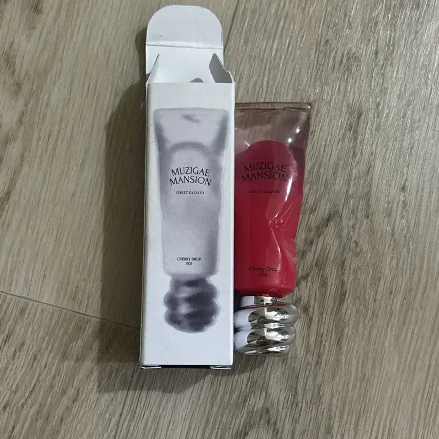 [BUNJANG] Muzigae Mansion Objet Glossy 05 Cherry Drop Lip Tint / 무지개맨션 오브제 글로시 05 체리드롭 / 1회 사용 / 거의 새상품