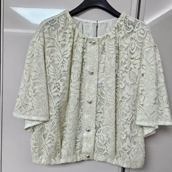 [BUNJANG] OBZEE Lace Blouse Light Green Size 76 / 오브제 레이스 블라우스. 라이트그린 색상. 76사이즈