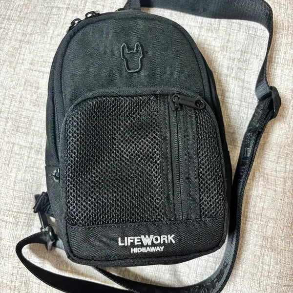 [BUNJANG] Life Work Black 2-Way Mini Radok Logo Sling Bag / 라이프워크 블랙 2WAY 미니 라독로고 슬링백 힙색 가방 크로스백