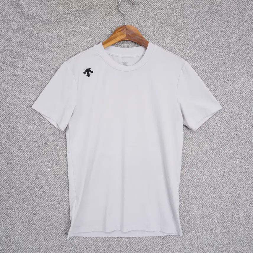 [BUNJANG] Descente 24SS Women's Span Functional Short Sleeve T-Shirt XS / 데상트 24SS 여성 스판 기능성 반팔 티셔츠 XS