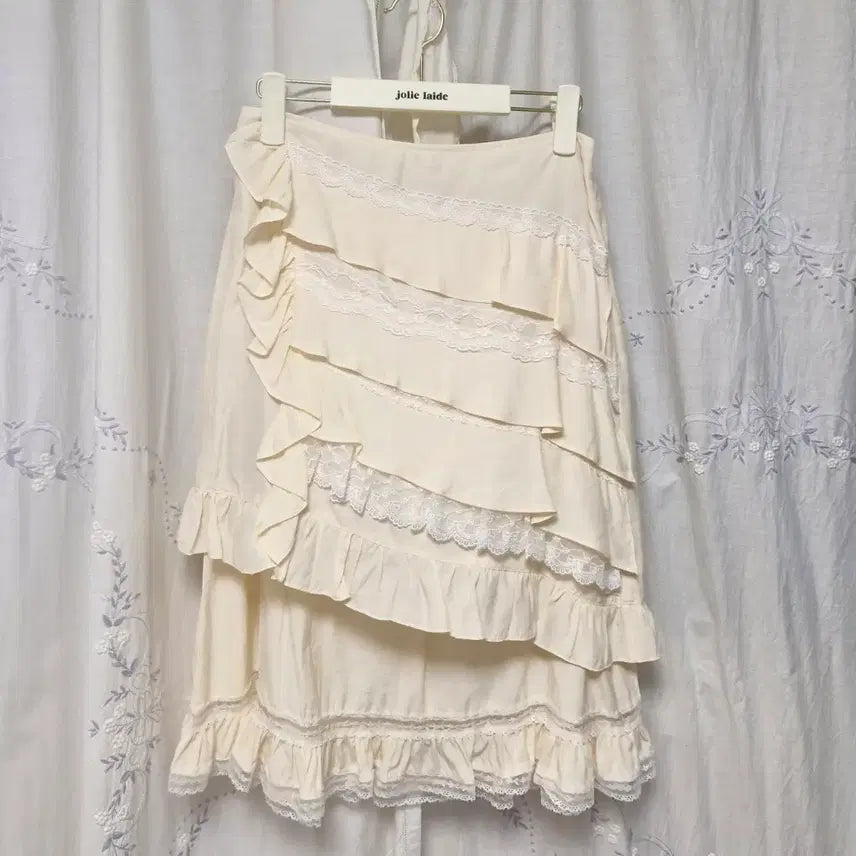 [BUNJANG] Jollyraid Bella Lace Skirt Buttercream Size 0 / [새상품]졸리레이드 벨라 레이스 스커트 Bella Lace Skirt 버터크림 0사이즈