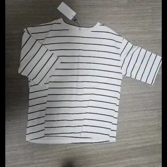 [BUNJANG] Striped Long Sleeve T-Shirt / 단가라티