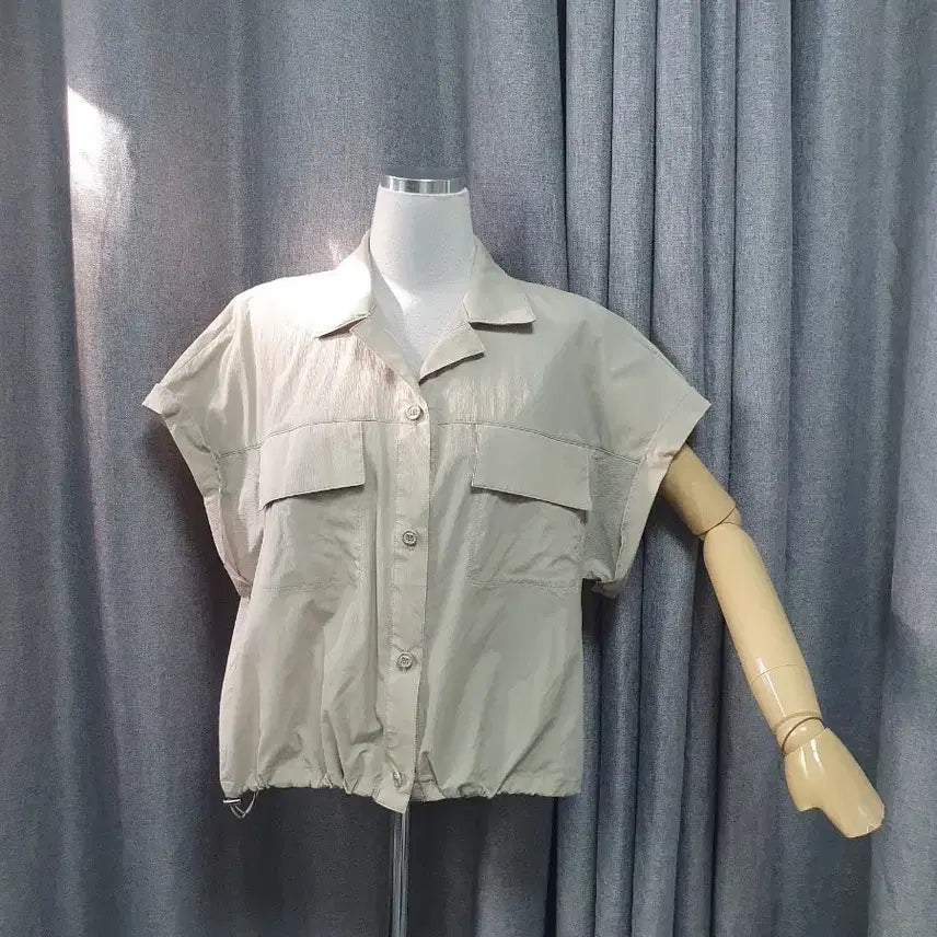 [BUNJANG] Siersucker Square Blouse / 66시어서커 사각사각 블라우스