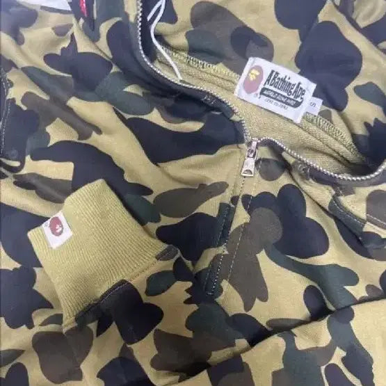 [BUNJANG] BAPE Full Zip Hoodie / 베이프 후드집업