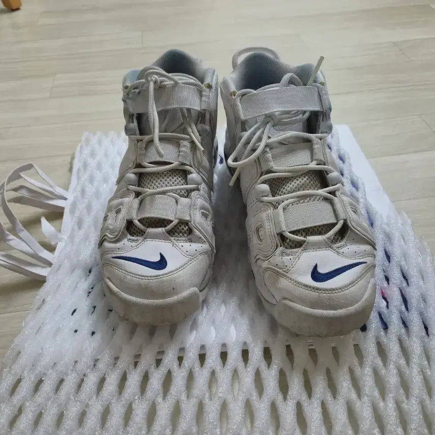 [BUNJANG] Nike Air More Uptempo White Midnight Navy Sneakers / 나이키 업템포 화이트 미드나잇 네이비