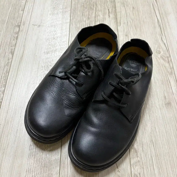 [BUNJANG] Dr. Martens Elsfield Black Leather Boots Size US 8 (260mm) / 닥터마틴 엘스필드 블랙 260