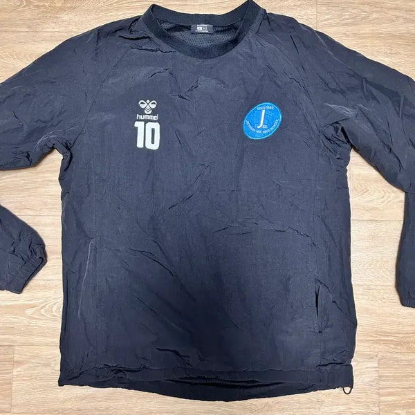 [BUNJANG] Hummel Windbreaker Jacket with Number 10 Marking / 험멜 바람막이 팝니다.
