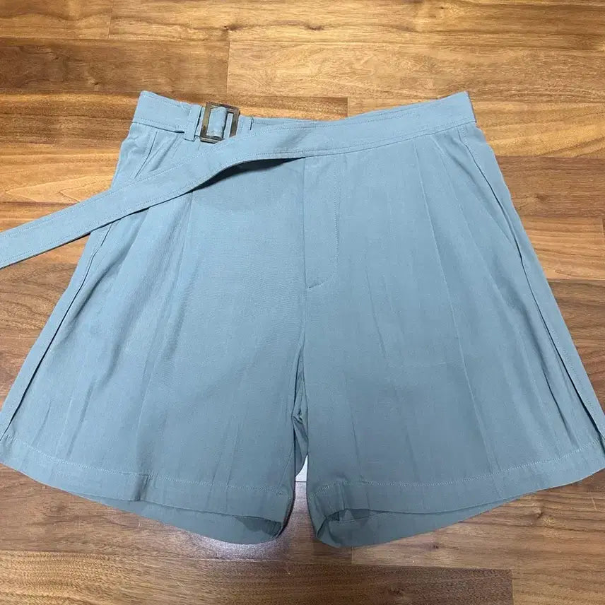 [BUNJANG] Recto Khaki Belt Detail Shorts Size S / 렉토 카키 벨트 쇼츠 S