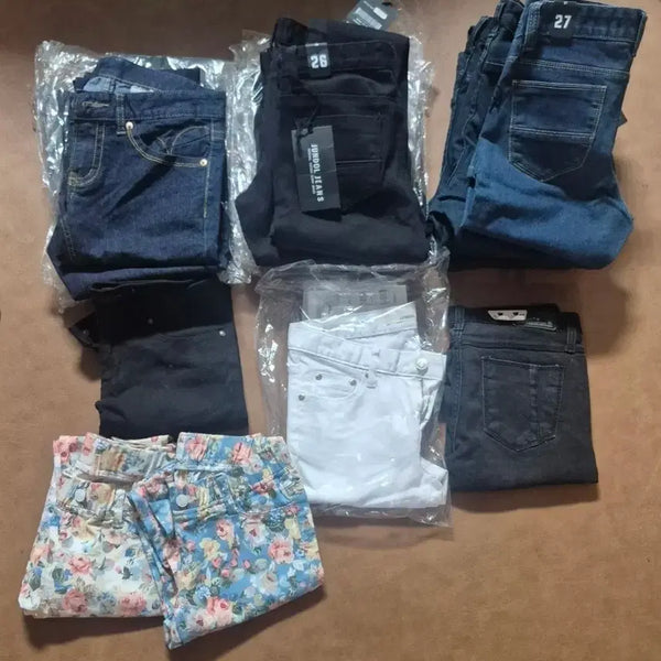 [BUNJANG] Women's Skinny Jeans Bundle (20 pcs, Sizes 25-27) / 여성 스키니청바지 외 20벌(25.26.27)