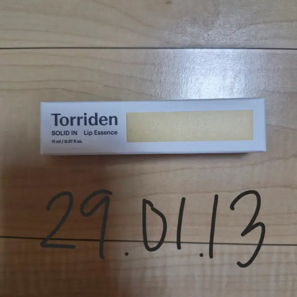 [BUNJANG] Torriden Solid-in Ceramide Lip Essence 11ml (Sealed) / 미개봉 새상품) 토리든 솔리드인 세라마이드 립에센스 11ml
