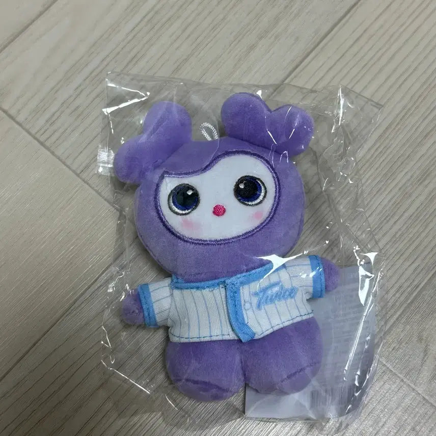 [BUNJANG] Twice Sana Doll Sealed / 트와이스 사나 인형 미개봉