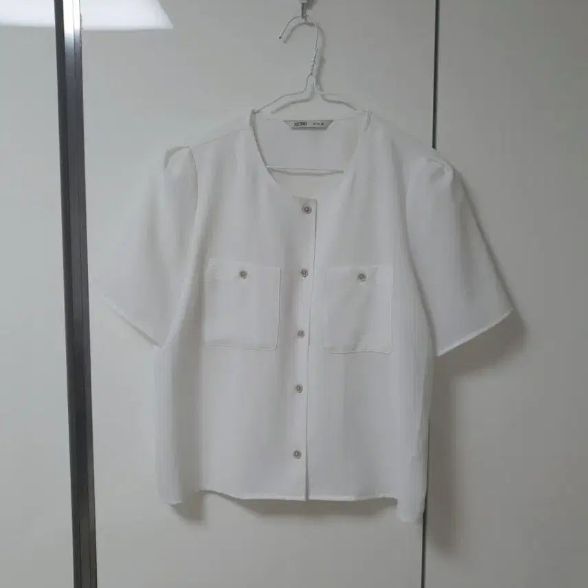 [BUNJANG] Mixxo White Short Sleeve Shirt / 미쏘 화이트 반팔 셔츠