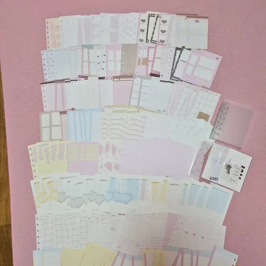 [BUNJANG] Stationery Bundle Set - A7 Inserts, Unlabeled, Overable Crush, Binder, Diary, Seal Stickers, Washi Tape, Kiss Cut, Sanrio / 다꾸일괄처분(속지,a7,무땅,어버블크러쉬,바인더,다이어리,씰스티커,마테,키스컷,산리오