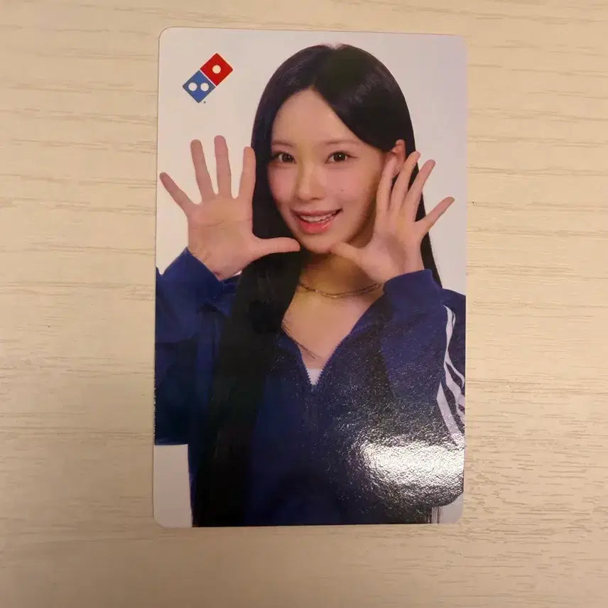 [BUNJANG] LE SSERAFIM Wonhee Domino's Pizza Photocard / 리센느 원이 도미노피자 포토카드 판매