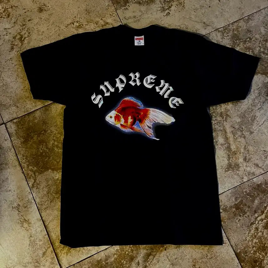 [BUNJANG] Supreme Sasquatch Goldfish Short Sleeve T-Shirt Black M / 슈프림 사스콰치 금붕어 반팔 블랙 M