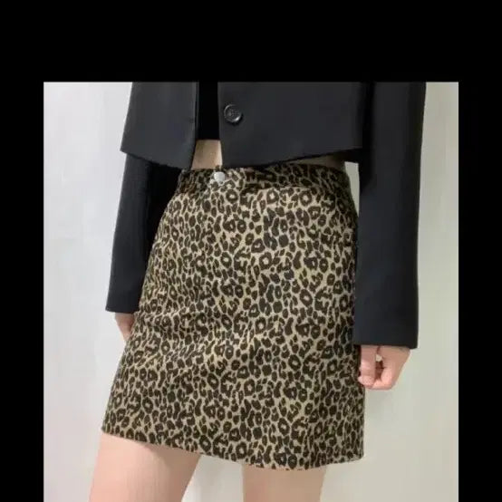 [BUNJANG] Leopard Print Mini Skirt / 호피무늬 미니 스커트