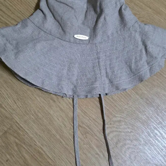 [BUNJANG] Merchem Signature Linen Bucket Hat / 메르헨 시그니처 린넨 버킷햇