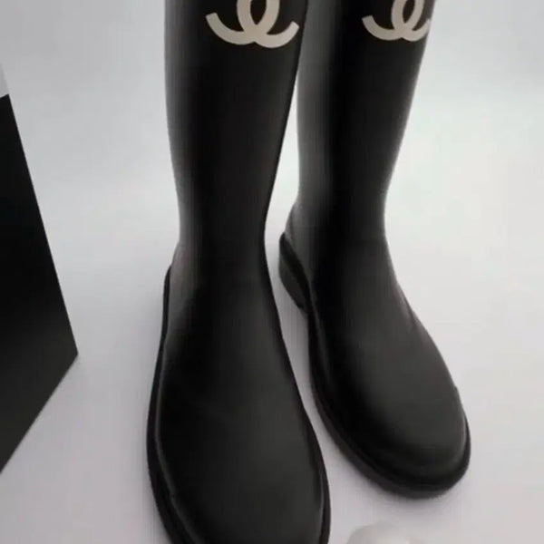 [BUNJANG] Chanel Black CC Logo Rain Boots / 샤넬 블랙 CC 로고 레인부츠