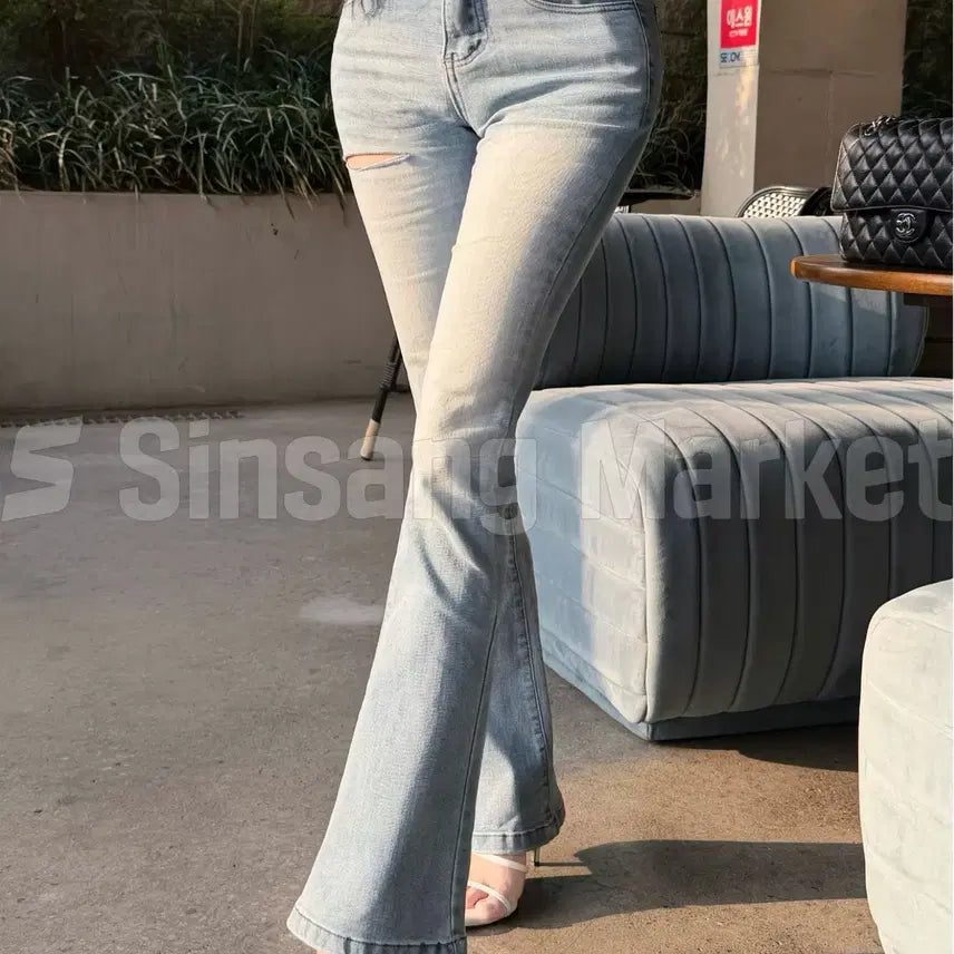 [BUNJANG] Denim Bootcut Pants with Slit Detail / [빠른발송] 골반패드 트임 데님 부츠컷 pt